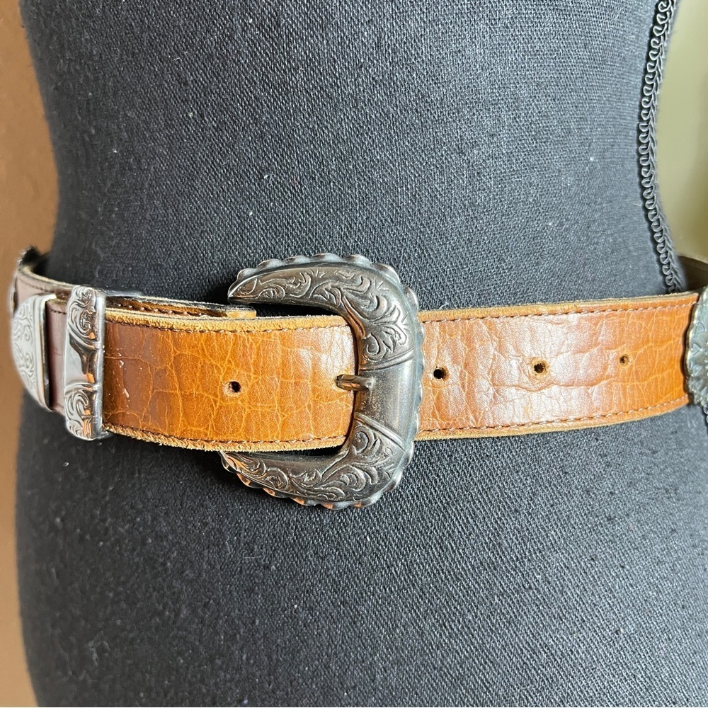 Women’s Western Silver Antique Tone Concho Reptile Embossed Brown Belt 30 - Picture 7 of 15